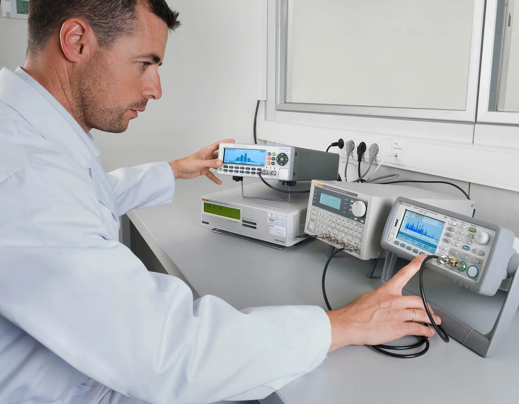 trescal_trescal_carreers_header_2