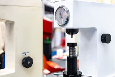 diamond head pin and adjustment move up down table of hardness t